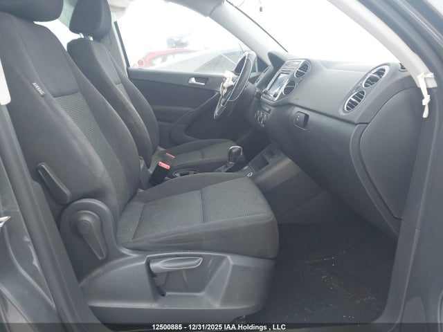 WVGJV7AX5GW066332 Volkswagen Tiguan Comfortline/highline/special Edition