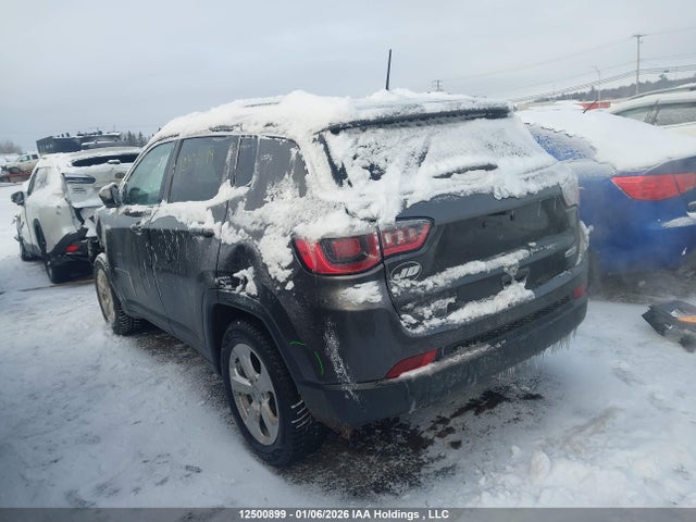 3C4NJCBBXJT442663 Jeep Compass Latitude