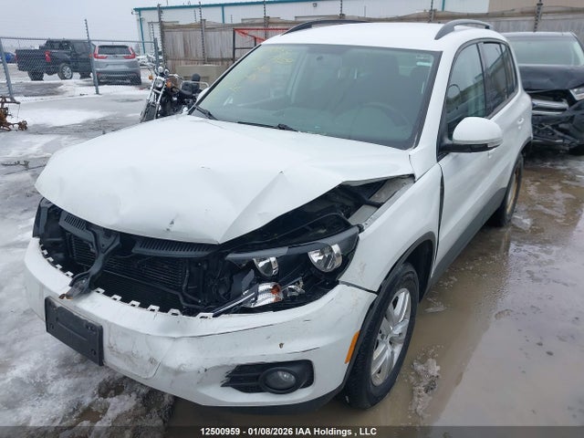 WVGHV7AX7FW517659 Volkswagen Tiguan S/se/sel/r-line
