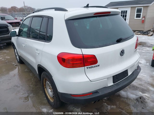 WVGHV7AX7FW517659 Volkswagen Tiguan S/se/sel/r-line