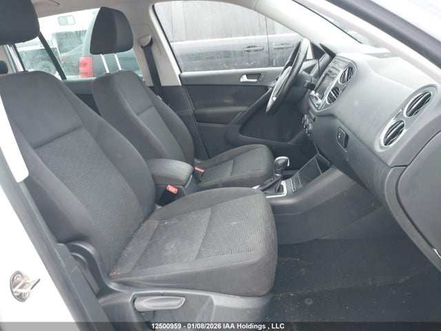 WVGHV7AX7FW517659 Volkswagen Tiguan S/se/sel/r-line