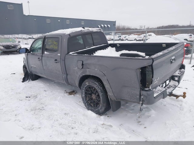 3TYDZ5BN7NT012636 Toyota Tacoma