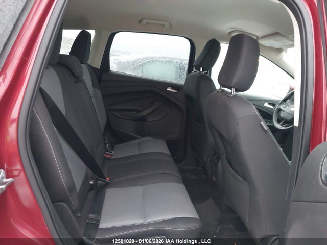 1FMCU0GD7JUD32601 Ford ESCAPE SE