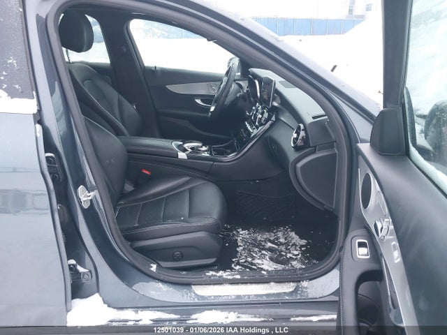 55SWF4KB2FU057694 Mercedes-Benz C 300 4matic