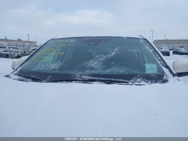2T3B1RFV1RC468679 Toyota RAV4 LE