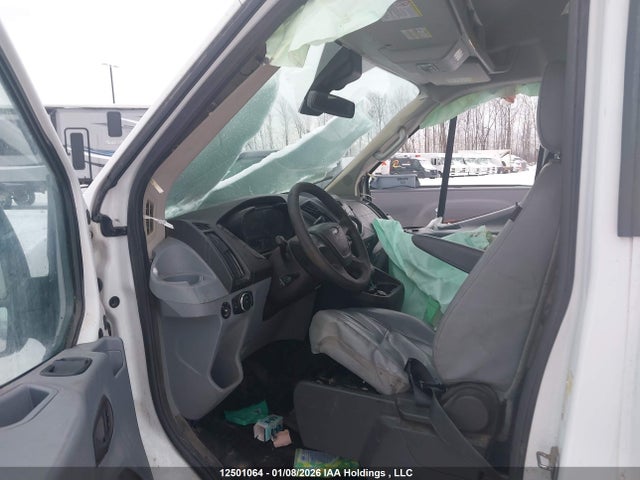 1FTYR2XM6HKA78800 Ford Transit-250