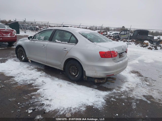 12501075 :رقم المزاد ، 3VW2K7AJXDM261283 vin ، 2013 Volkswagen Jetta 2.0l Trendline/2.0l Trendline+ مزاد بيع