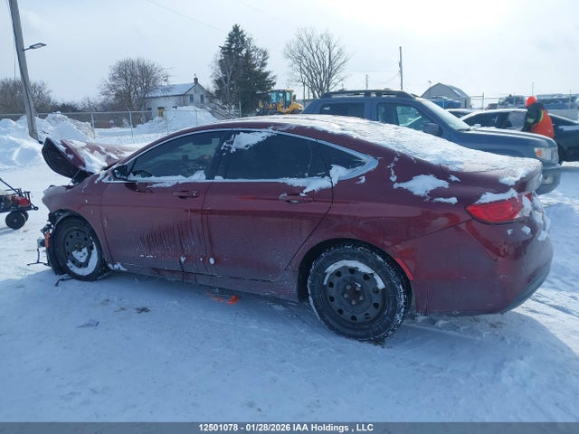 1C3CCCFB8FN647700 Chrysler 200 LX
