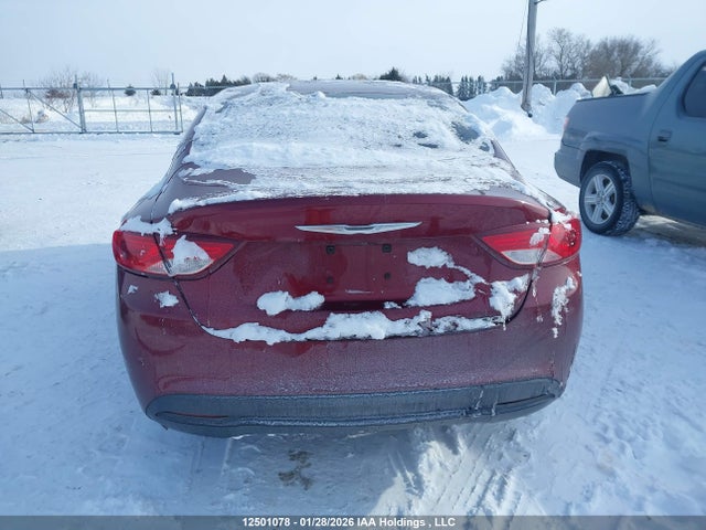 1C3CCCFB8FN647700 Chrysler 200 LX