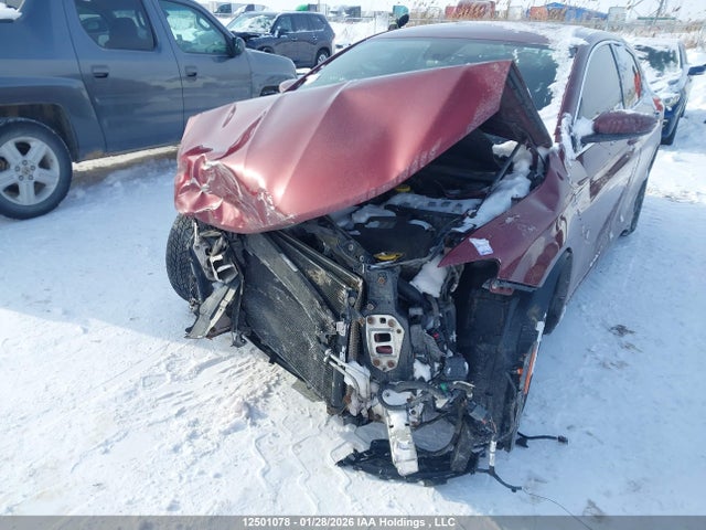 1C3CCCFB8FN647700 Chrysler 200 LX