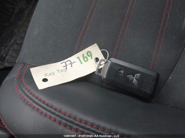 12501087 :رقم المزاد ، JA4AJVAW3NU604427 vin ، 2022 Mitsubishi Rvr مزاد بيع