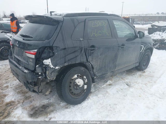 12501087 :رقم المزاد ، JA4AJVAW3NU604427 vin ، 2022 Mitsubishi Rvr مزاد بيع