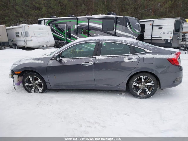 2HGFC1F95JH108075 Honda Civic Touring
