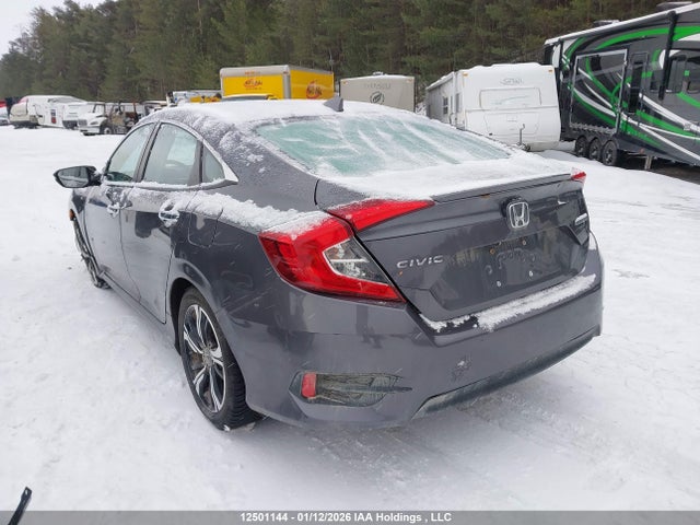 2HGFC1F95JH108075 Honda Civic Touring