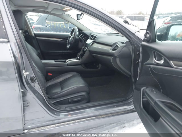 2HGFC1F95JH108075 Honda Civic Touring