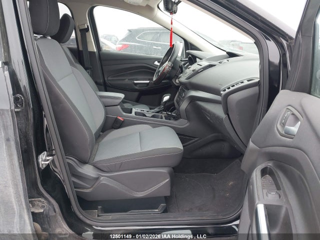 1FMCU9GDXJUB89485 Ford ESCAPE SE