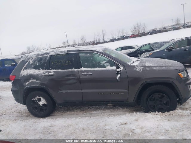 1C4RJFAGXJC367653 Jeep Grand Cherokee Laredo
