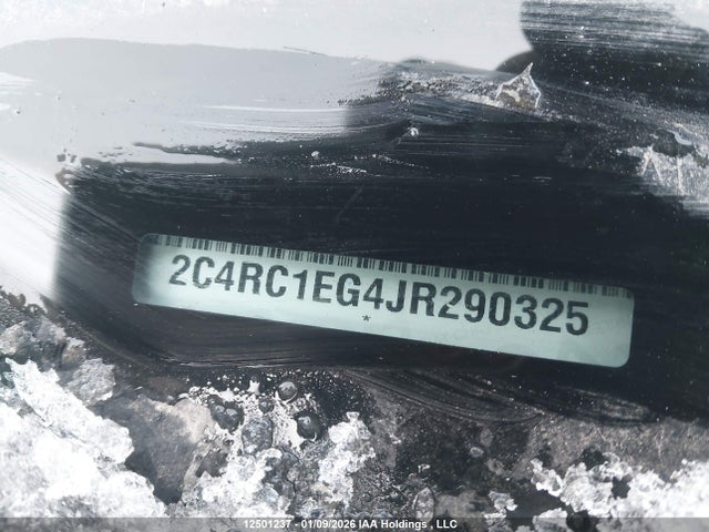 2C4RC1EG4JR290325 Chrysler Pacifica Touring-l Plus