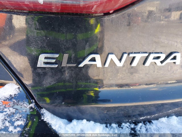 KMHD84LF8JU644210 Hyundai ELANTRA GL