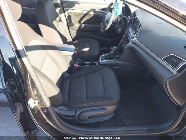 KMHD84LF8JU644210 Hyundai ELANTRA GL