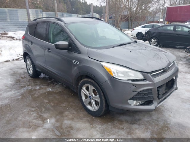 1FMCU0GX5EUA00463 Ford ESCAPE SE