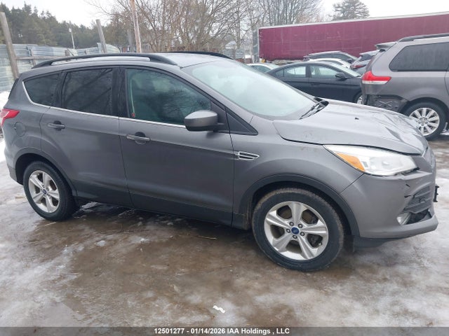1FMCU0GX5EUA00463 Ford ESCAPE SE