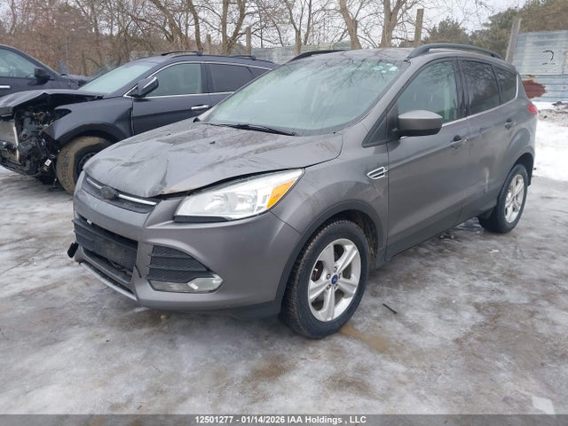 1FMCU0GX5EUA00463 Ford ESCAPE SE