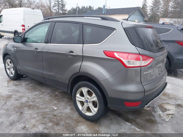 1FMCU0GX5EUA00463 Ford ESCAPE SE