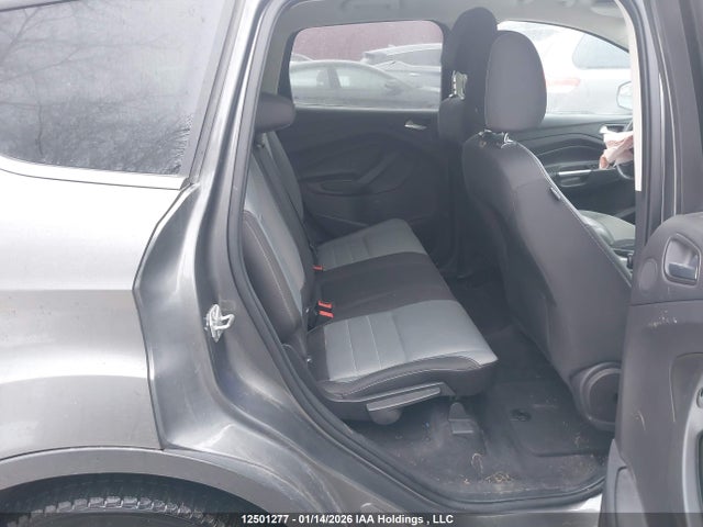 1FMCU0GX5EUA00463 Ford ESCAPE SE