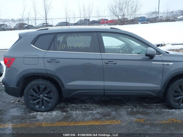 Volkswagen TAOS SE 2024 3VVEX7B29RM041795 Image 13