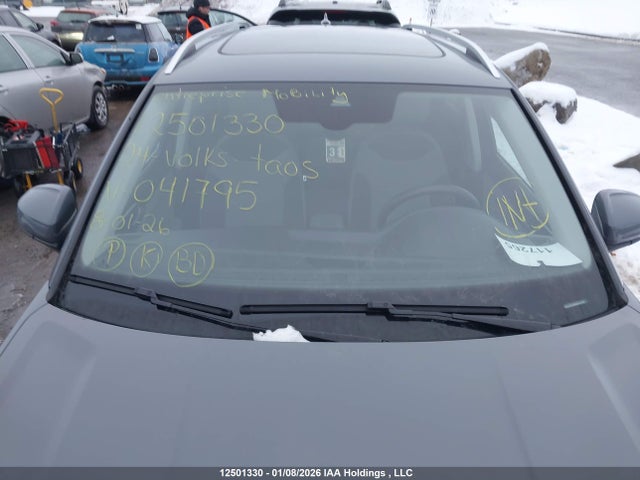 Volkswagen TAOS SE 2024 3VVEX7B29RM041795 Image 17