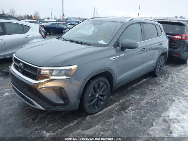 Volkswagen TAOS SE 2024 3VVEX7B29RM041795 Image 2