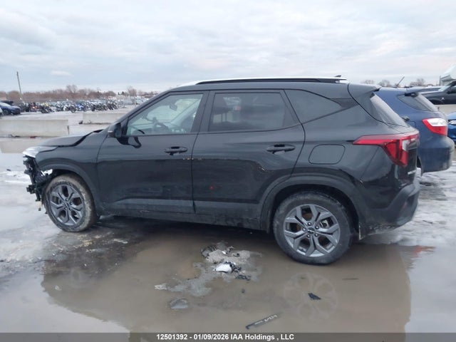 KNDEP2AA5R7607956 KIA Seltos