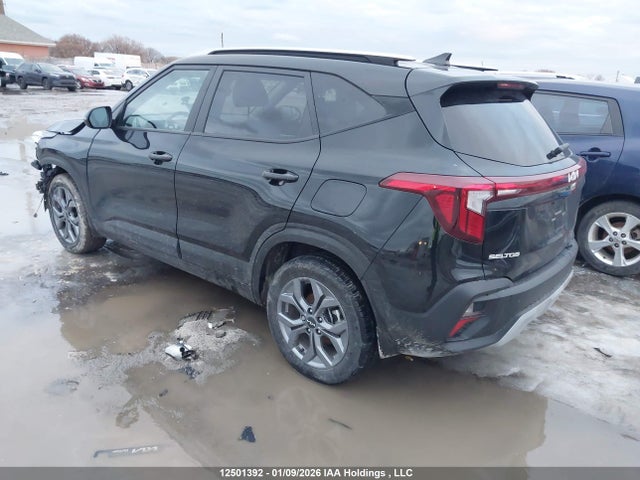 KNDEP2AA5R7607956 KIA Seltos