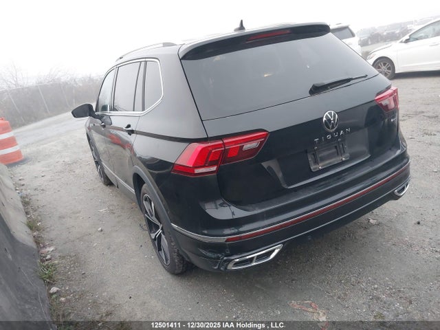 3VV4B7AX8RM090624 Volkswagen Tiguan Sel R-line Black