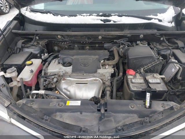 2T3RFREV1JW824407 Toyota Rav4 Adventure/xle