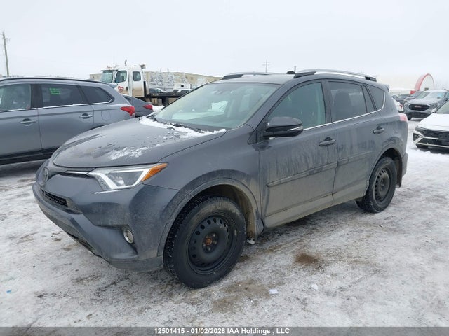 2T3RFREV1JW824407 Toyota Rav4 Adventure/xle