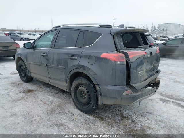 2T3RFREV1JW824407 Toyota Rav4 Adventure/xle