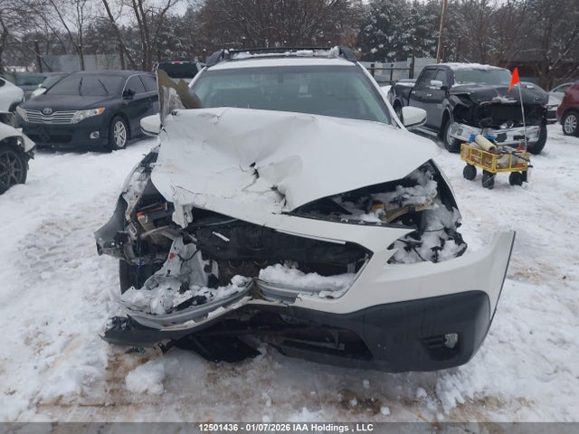 12501436 :رقم المزاد ، 4S4BTDEC0N3127536 vin ، 2022 Subaru Outback Touring مزاد بيع