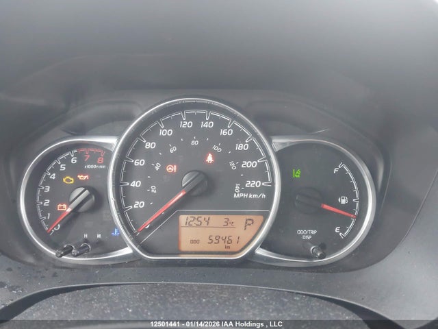 VNKKTUD32KA103694 Toyota YARIS LE