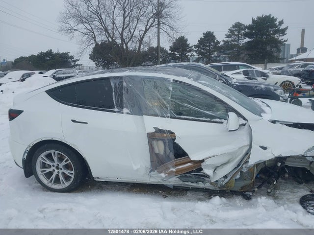 7SAYGDEEXPF774149 Tesla Model Y