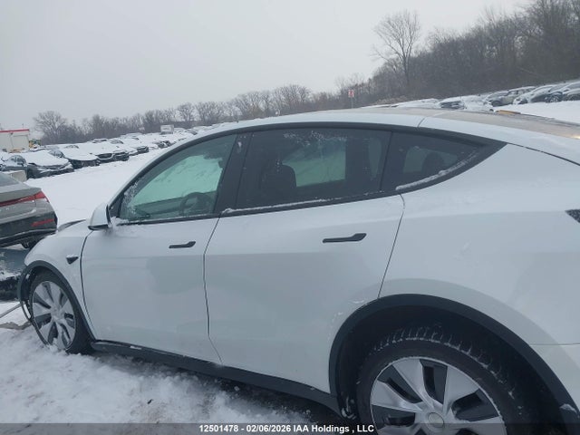 7SAYGDEEXPF774149 Tesla Model Y