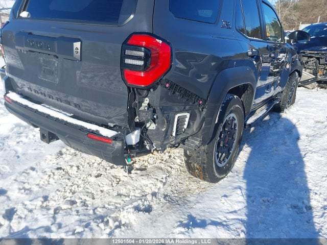 12501504 :رقم المزاد ، JTEVA5BR2S5041405 vin ، 2025 Toyota 4runner مزاد بيع