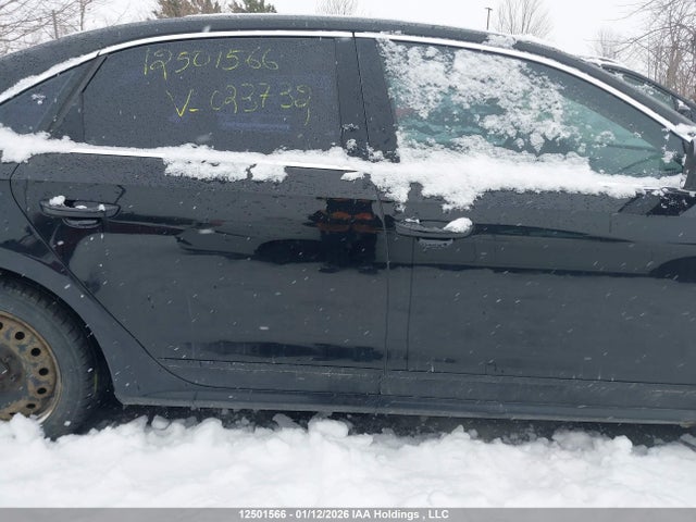 1VWBV7A30FC023732 Volkswagen PASSAT SE