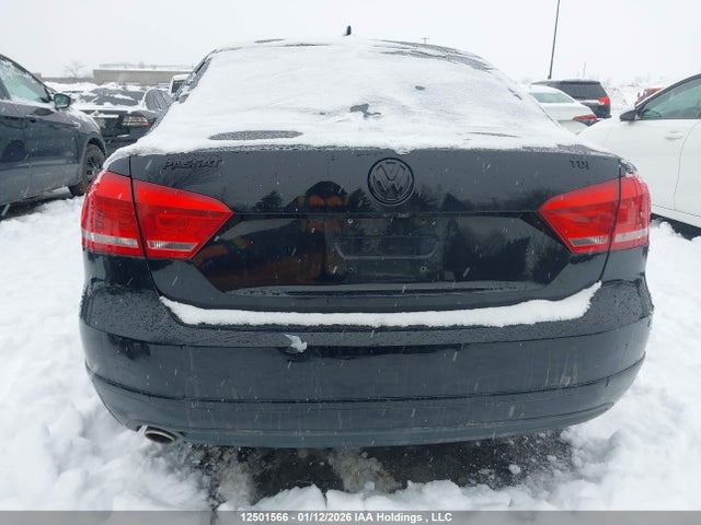 1VWBV7A30FC023732 Volkswagen PASSAT SE