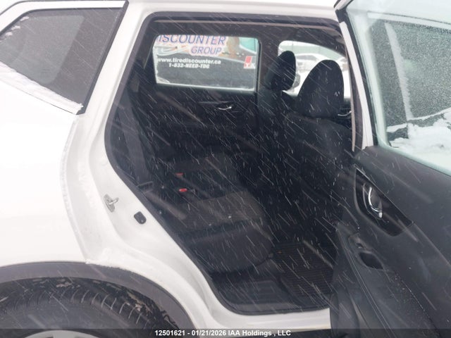 5N1AT2MT6JC837892 Nissan Rogue S/sl