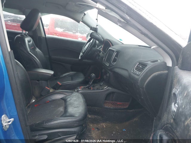 3C4NJDDB1JT417198 Jeep Compass Trailhawk
