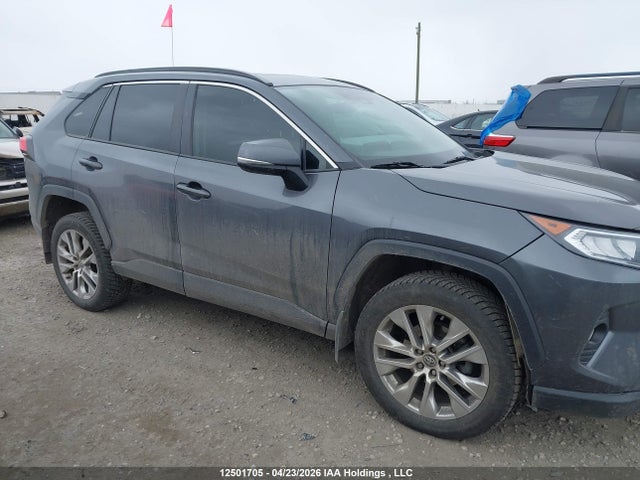 2020 Toyota Rav4 Xle მანქანა იყიდება აუქციონზე, vin: 2T3R1RFVXLC095230, აუქციონის ნომერი: 12501705