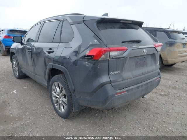 2020 Toyota Rav4 Xle მანქანა იყიდება აუქციონზე, vin: 2T3R1RFVXLC095230, აუქციონის ნომერი: 12501705