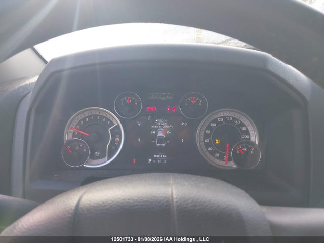 1C6RR7GT0FS548218 RAM 1500 Slt